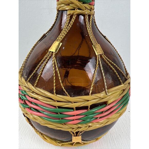 Amber‎ Glass Wine Decanter Genie Bottle Multi-Color Woven Vinyl 13-1/2 inches - Picture 2 of 8